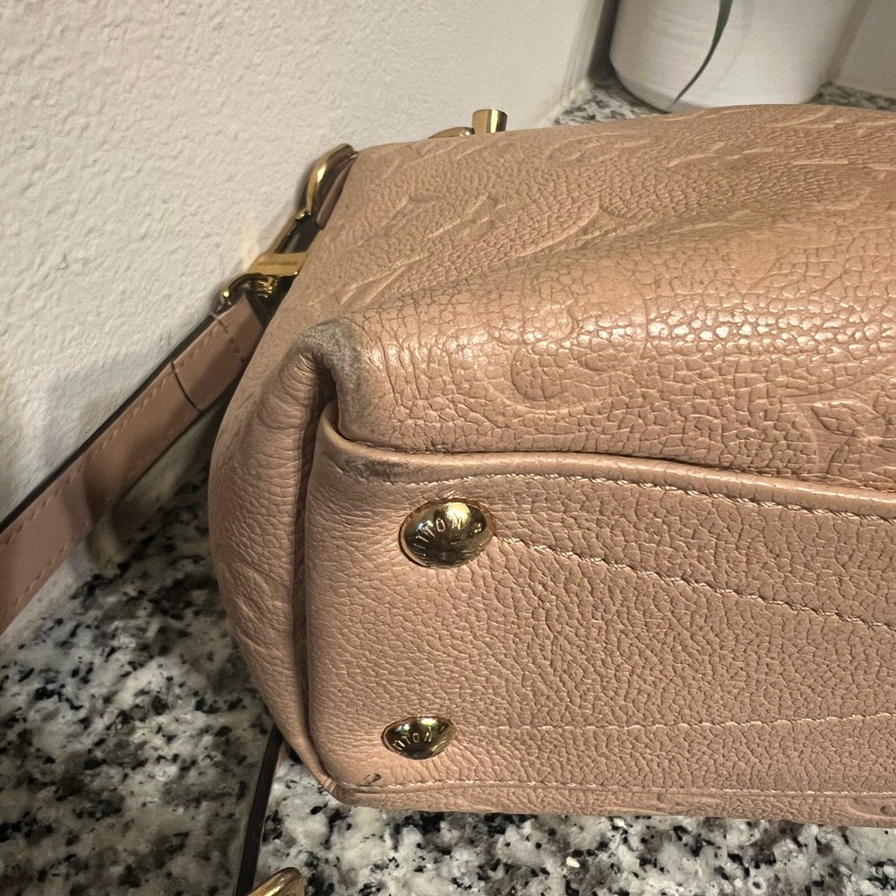 Louis Vuitton V Tote BB Empreinte - Picture 10 of 16